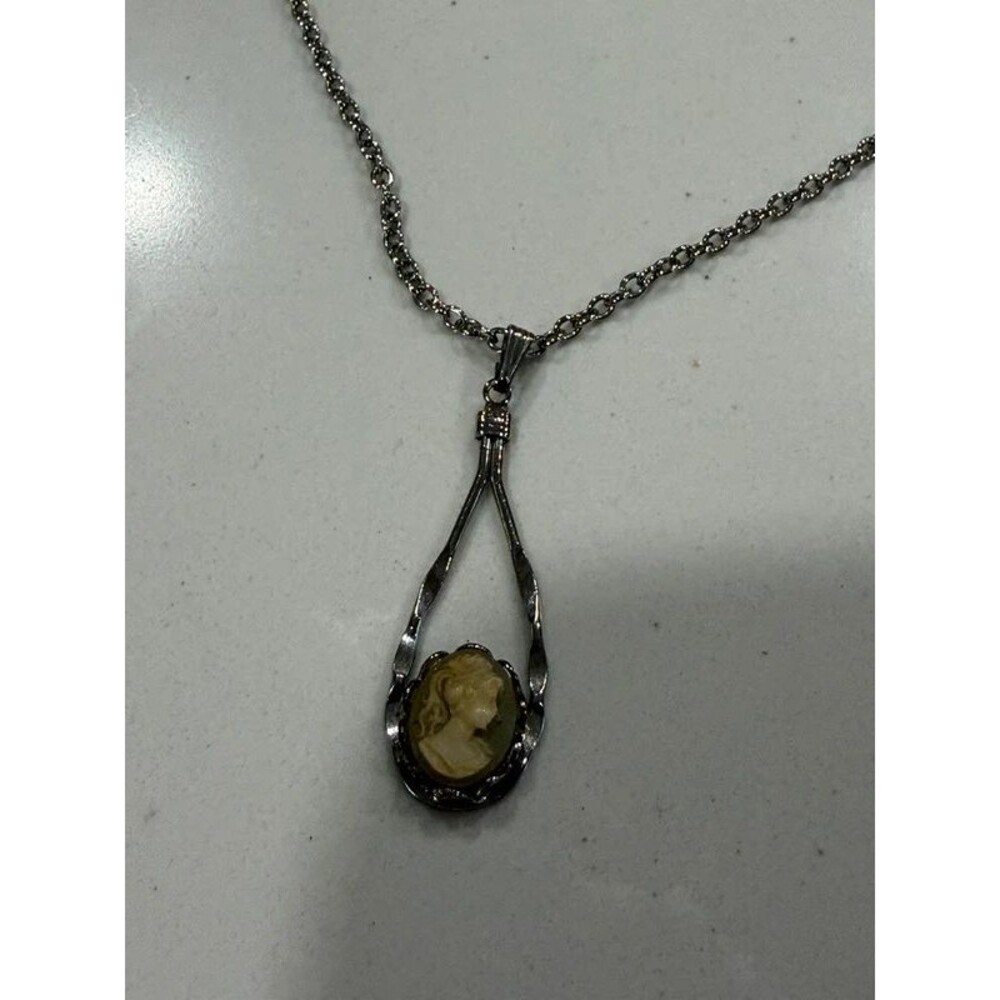 Vintage Cameo Necklace Silver Tone